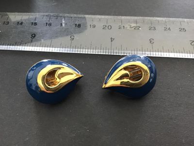 Capezio Vintage Signed Earrings
