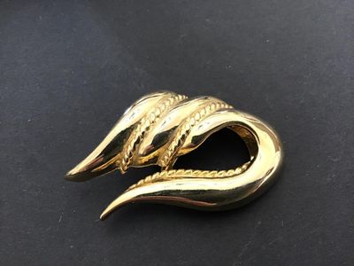 Scarf Clip Vintage Gold Tone