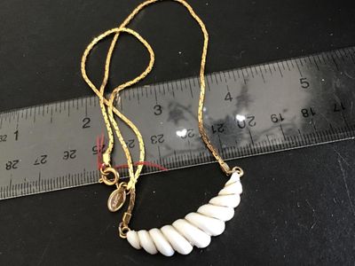 Vintage AVon Necklace