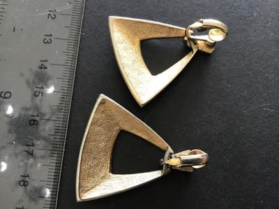 Vintage yellow clip on earrings