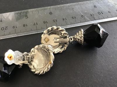 Vintage clip on Earrings