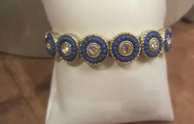 Sale Photo Thumbnail #54: Gold Tone Rhinestone CZ Blue seed beads stretch NWOT Bracelet
NEW - GOLD TONE STRETCH BRACELET WITH CLEAR CZ RHINESTONE SURROUNDED BY BLUE SEED BEADS - SO PRETTY IN PERSON BRACELET.