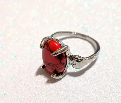 **NEW ARRIVAL** Size 6½ BRIGHT RED "Crackled" Oval Cabochon 4-Prong Stone RING with a "PUFFY HEARTS" Band in a Silver...