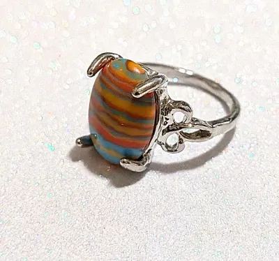 **NEW ARRIVAL** Size 5¼ ORANGE, YELLOW & BLUE "Striped" Oval Cabochon 4-Prong Stone RING with a "3 PETALS" Band...