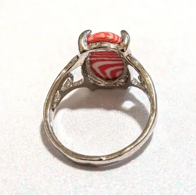 **NEW ARRIVAL** Size 7¾ ORANGE & WHITE "Striped" Oval Cabochon 4-Prong Stone RING with a "CIRCLE in the MIDDLE"...