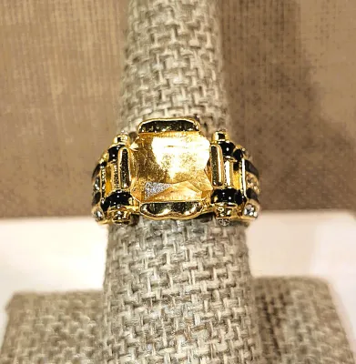 **New Arrival** Size 8 Showy Gold & Black Colored RING with Muted Pink Main Stone and Jeweled Side Accents on a Gold Tone Setting +...