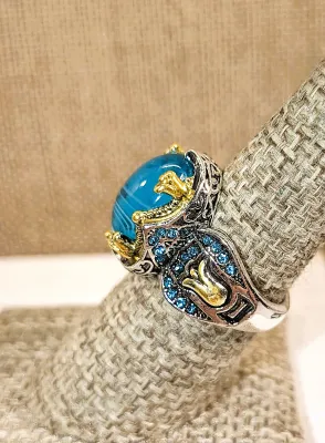 **New Arrival** Size 7¼ Ornate Silver & Gold Colored RING with STRIPED Oval Blue Main Stone, Tiny Blue Accent Stones, Gold Tulip on a...