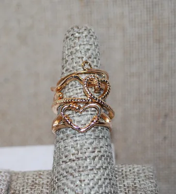 Size 8 Collection of 8 Assorted DELICATE RINGS with Hearts, Stones & Snake with Gold Tone Bands (11.0g)