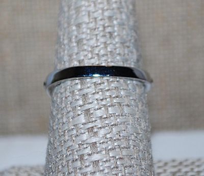 Size 8 Beautiful BLUE STONES CROSS RING with Center Clear Stone & Silver Tone Braces and Band (2.3g)