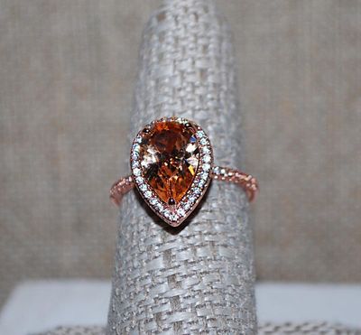 Size 7½ Marked .925 "CHAMPAGNE" Colored PEAR Stone RING with Jeweled Surround on a Rose Gold Setting & Band (3.3g)