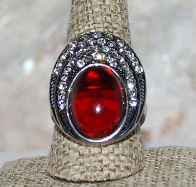 Size 10 Large Bright Red Party RING with Oval Clear Glass Stone and Bejeweled Layered Surrounds on a Silver Tone Setting (11.2g)