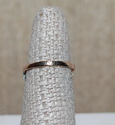 Size 6½ Multicolor Set of 9 Purple, Green + Blue "BIG LETTER V Shape" BAGUETTES RING on a Gold Tone Band (2.5g)