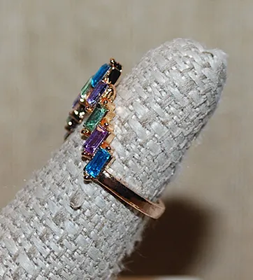 Size 6½ Multicolor Set of 9 Purple, Green + Blue "BIG LETTER V Shape" BAGUETTES RING on a Gold Tone Band (2.5g)