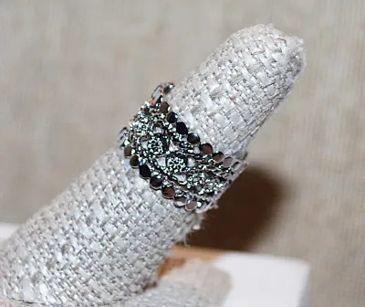 Size 7½ ALL SILVER Colored Wide Band Graphic Designed NO STONES RING on an OPEN SPLIT BAND (4.1g)