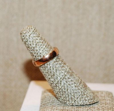 Size 4½ Small Size No Stone Rose Gold Band (2.5g)