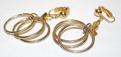 Triple Gold Tone Colored RINGS EARRING Set with SNAP Clasp