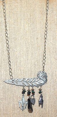 ***NEW SALE PRICE*** Silver Tone METAL FEATHER NECKLACE with 4 Assorted Charms and Beads on a Silve Tone Chain & Circle Clasp 17" L