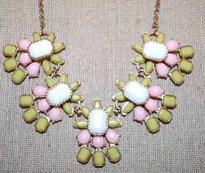 Cut Ceramic Beads 5-Petal Choker FLOWER NECKLACE in Pink, White & Green Colors on a "Brass" Tone Chain and Lobster Clasp...
