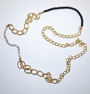 Beautiful "BEADS, STONES & LINKS" NECKLACE with Large and Small Gold Tone Links, Black Beads and 18...
