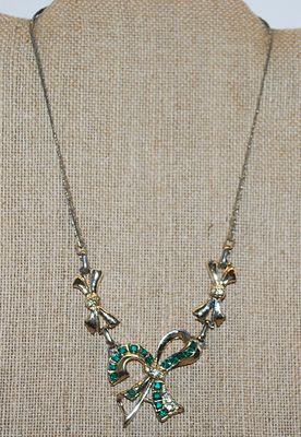 ***NEW SALE PRICE*** VINTAGE GREEN SQUARE Stones BOW PENDANT (1½" x 1½") with 2 Jeweled Smaller Bows on a "Snakeskin"...