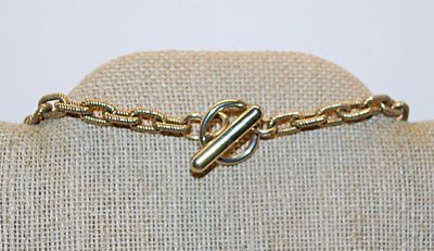 ***NEW SALE PRICE*** Ribbed Gold Tone "GLD" Brand BOWTIE NECKLACE/PENDANT COMBO (2¼" x 2") with Large TOGGLE Clasp...