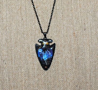 Enamel Style "3 WOLVES HOWLING at the MOON" NECKLACE on an Arrowhead Shaped Pendant, Black Necklace Chain and Black Lobster...