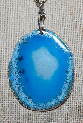 Large Oval Blue Sliced "MARBLE NECKLACE PENDANT (2" x 1½") with 2 Different Sides with Lobster Clasp on a Silver Tone...