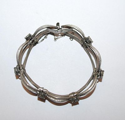 VINTAGE Metal Open Silver Tone Panels BRACELET (2" Opening) with Vertical Bejeweled Bars and Snap-In Style Closure