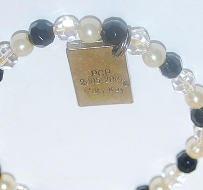 "Mary Kay" 2005-2006 "The Look" Elastic Bead BRACELET (2½"+ Opening) with Black, White and Clear Beads