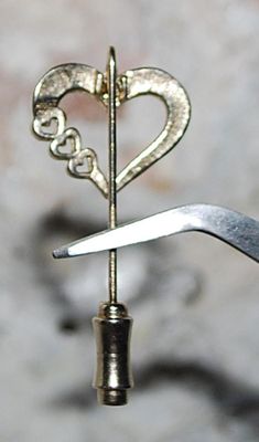 ***NEW SALE PRICE*** Four HEARTS PIN (1½" L) with Pin Guard on a Gold Tone Setting