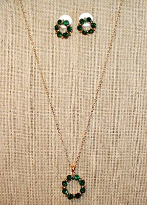 DEEP GREEN Delicate 8-Stone CIRCLE JEWELRY SET with NECKLACE (18"-19" L, Pendant + GOLD Tone Chain/Lobster Clasp) and MATCHING...