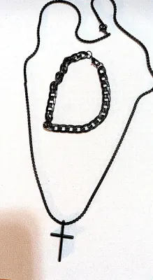 ***NEW ARRIVAL *** ALL BLACK NECKLACE & BRACELET JEWELRY SET with NECKLACE (24" L + Small Black Links Chain/Lobster Clasp) &...