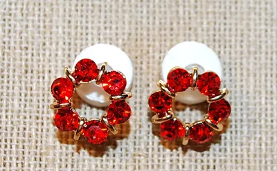 Iridescent RED Delicate 8-Stone CIRCLE JEWELRY SET with NECKLACE (18"-19" L, Pendant + GOLD Tone Chain/Lobster Clasp) and...