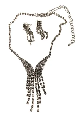 Bejeweled "V" Style CHOKER JEWELRY SET with NECKLACE (Silver Tone + 12" L + Lobster Clasp) and Matching Jeweled Dangle...
