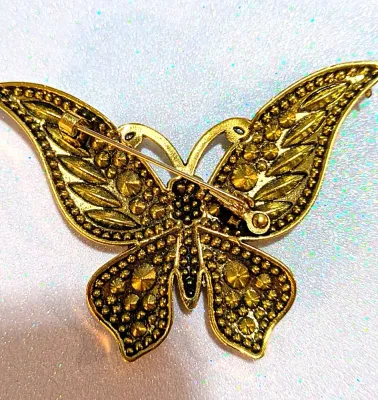 **NEW ARRIVAL** Jeweled GREEN Marquise-Cut & Round Stones BUTTERFLY BROOCH (2½" x 1¾") with Thick Gold Colored...