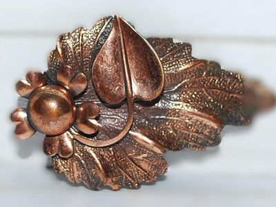 Copper Colored "Leaf & Flower" BROOCH (2" x 1¼") on a Copper Style Setting