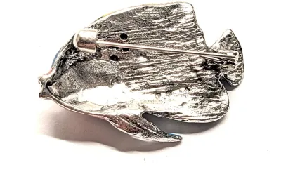 **NEW ARRIVAL** BLUE & PINK FISH Enameled BROOCH (1¾" x 1¼") with Jeweled Body Stones, Black Eye and on a Silver Tone Setting
