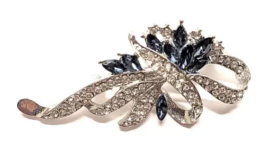 **NEW ARRIVAL** Bejeweled DEEP BLUE STONES FLOWER SPRAY BROOCH (2¼" x 1") on a Silver Tone Setting
