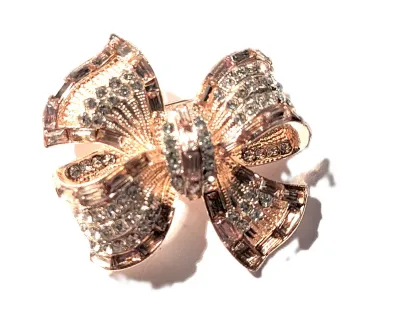 **NEW ARRIVAL** ROSE GOLD BOWTIE KNOT BROOCH (1½" x 1½") with Jeweld Round Accent Stones on a ROSE GOLD Tone Setting
