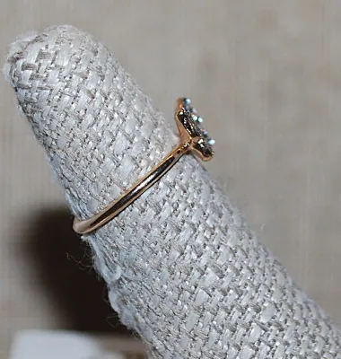 Size 5½ Delicate Clear Stones JEWELED BUTTERFLY RING on a Thin Gold Tone Band (1.2g)