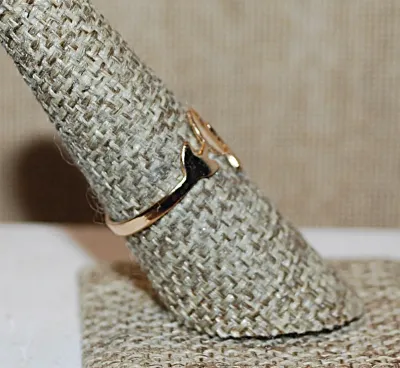 Size 7¾ Delicate Wrap-Around No Stones "BRANCH" RING on a Gold Tone SPLIT BAND (1.0g)