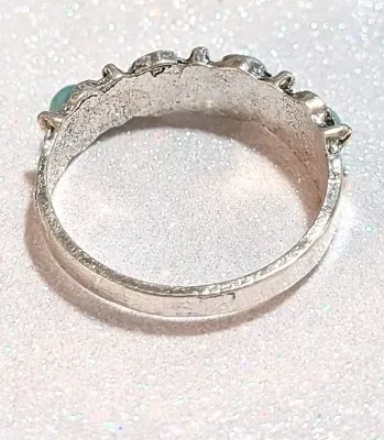 **NEW ARRIVAL** Size 7¾ BLUE TURQUOISE STYLE RING with "4 in a Row" Round Smooth Stones on a "Rough-Hewn" Silver Tone...