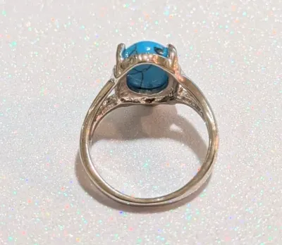 **NEW ARRIVAL** SIZE 9, Turquoise-Style Cabochon Ring in Silver Tone (4.5g)