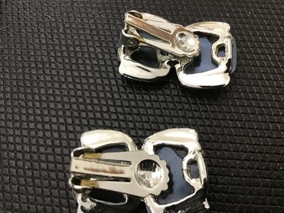 Vintage Silver-Tone & Dark Blue Cabochon Clip-On Earrings