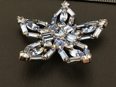 Vintage Light Blue blue and clear faceted rhinestones Star Brooch Pin