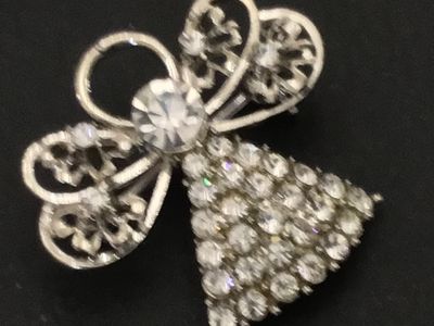 Vintage Silver-Tone Rhinestone Angel Brooch Pin