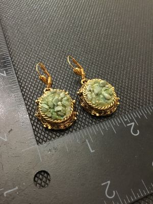 Vintage Gold Tone Green Stone Chip Mosaic Drop Earrings