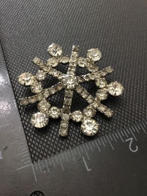 Vintage Clear Rhinestone Snowflake Brooch