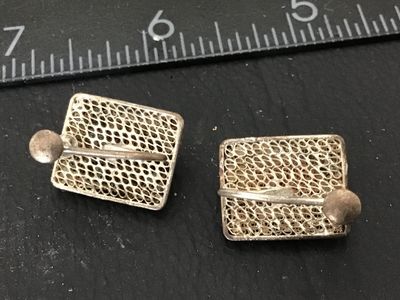 Vintage Silver Tone Filigree Coral Cabochon Screw-Back Earrings