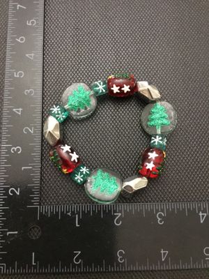 Christmas Holiday Stretch Beaded Bracelet with Christmas Trees and Stars